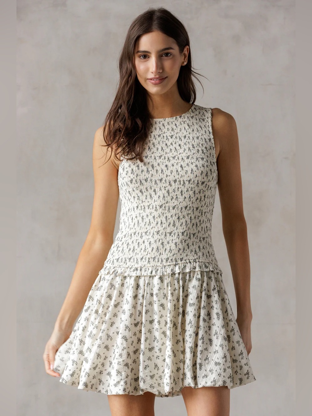 Storia Smocked Drop Waist Bubble Hem Mini Dress Ivory Floral Size Large NWT
